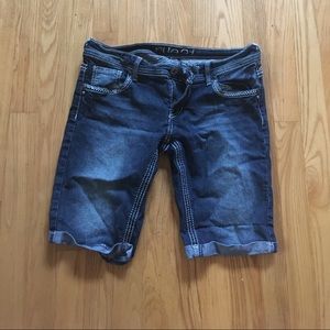Rue 21 jean shorts size 5/6 regular